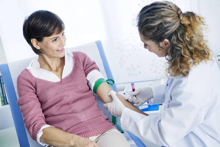 Una nueva prueba de sangre puede ayudar a detectar el cáncer de mama en fase inicial en pacientes que tienen mayor riesgo de recaída